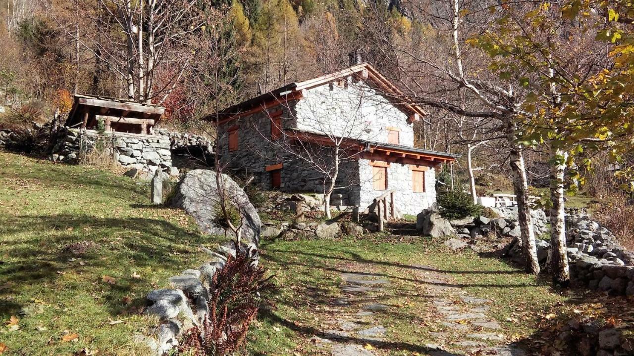 Hotel Ristorante Sasso Remenno Val Masino Exterior foto